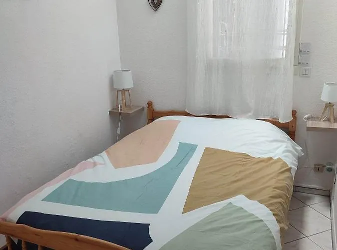 Maison A La Climatisee Et Wifi Fibre Pour Teletravail * Saint-Cyprien (Pyrenees-Orientales)